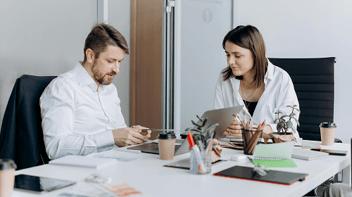 Un núcleo compacto y una red de colaboradores para construir mejor cada proyecto